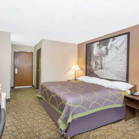 Super 8 By Wyndham Belleville Exterior photo