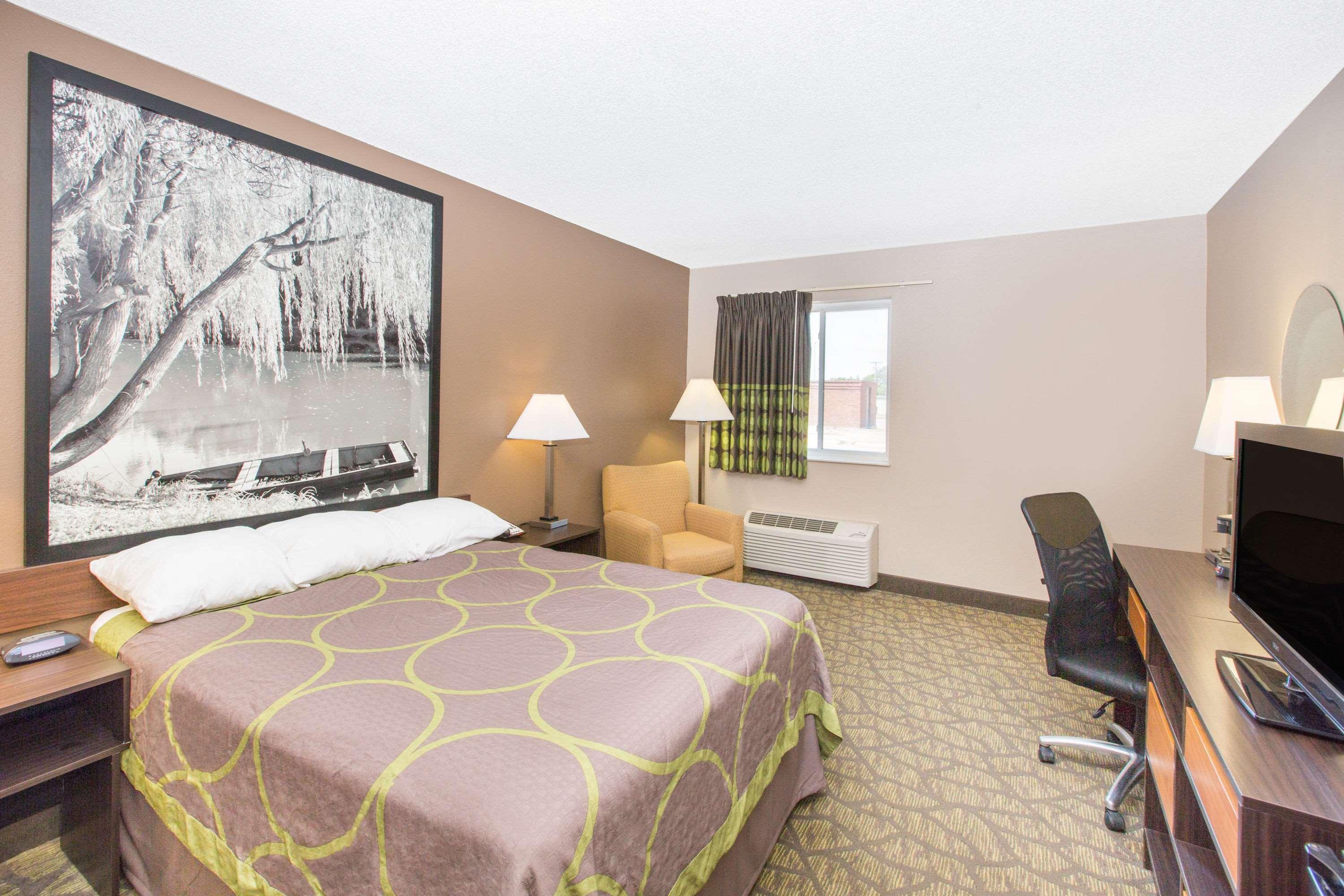 Super 8 By Wyndham