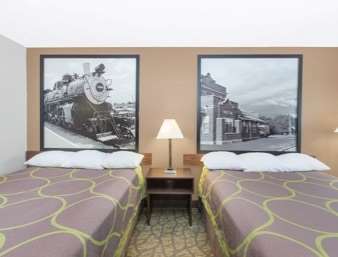 Super 8 By Wyndham Hotel Belleville