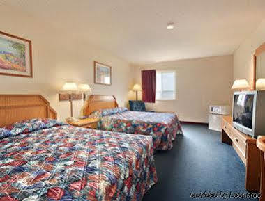 Super 8 By Wyndham Hotel Belleville